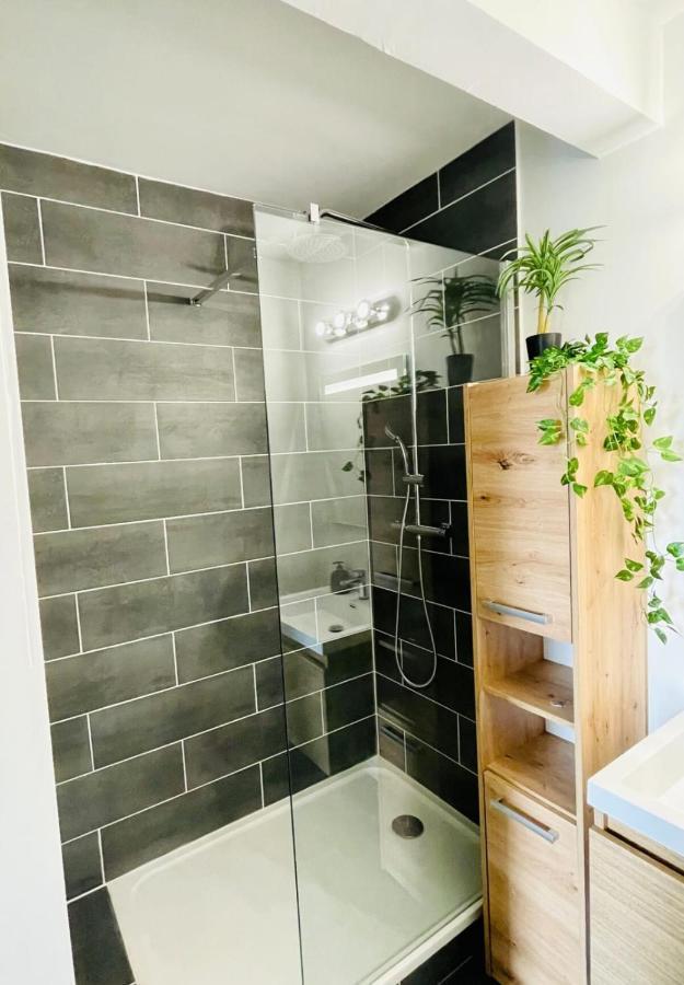 T2 Calme Et Refait A Neuf Limoges Bords De Vienne Apartment Exterior photo